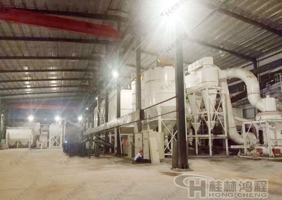滑石粉，滑石粉碎設(shè)備，磨粉設(shè)備，磨粉機(jī)，雷蒙機(jī)