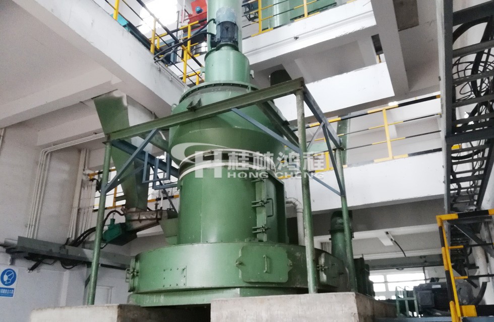 5R4121打礦石粉機器多少錢一臺 雷蒙磨粉機多少錢一臺？幾萬到幾十萬不等